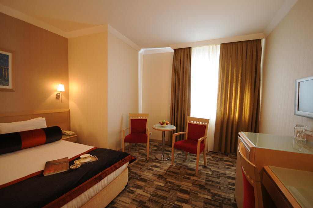Sv Business Hotel Taksim Stambuł Zewnętrze zdjęcie